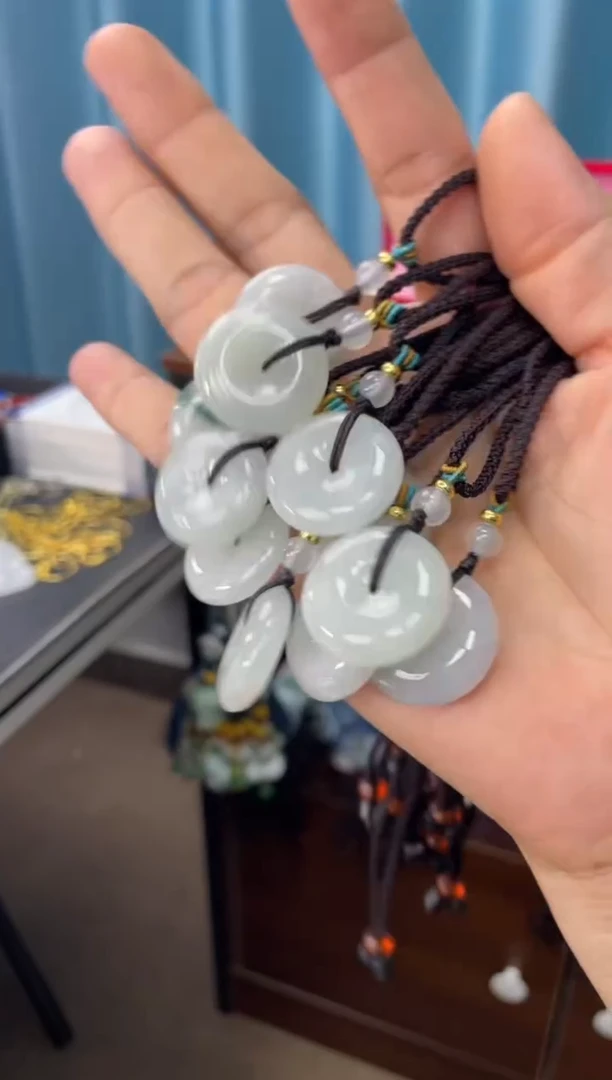 翡翠未镶嵌吊坠(不含链)平安扣 多样性发其一