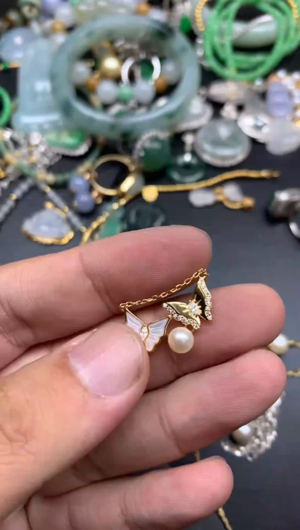 颈饰未镶嵌翡翠酒*艾希商品不退不换