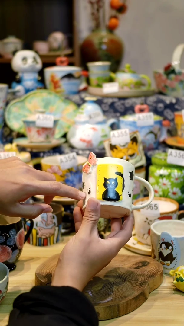 瓷片设计师款手绘釉下五彩陶瓷 画片随机