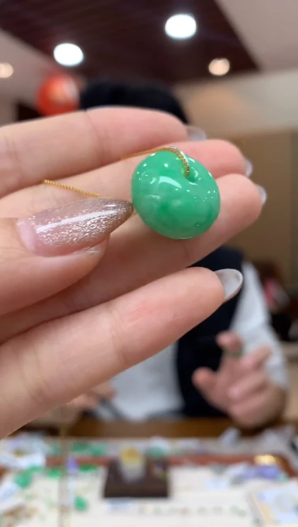 吊坠(不含链)未镶嵌翡翠平安扣