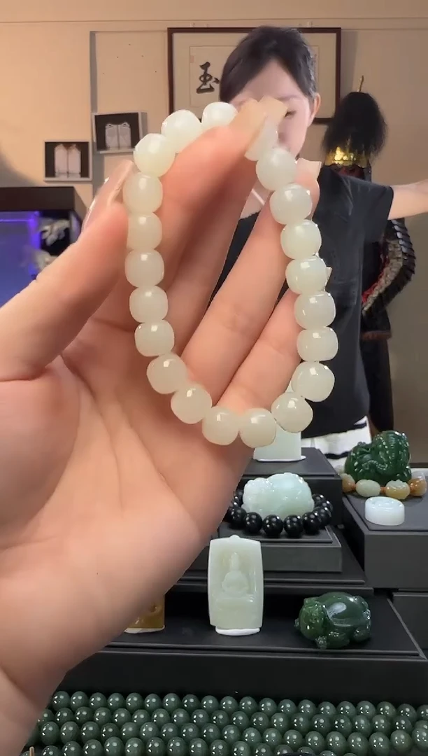 和田玉未镶嵌颈饰白玉老型手串