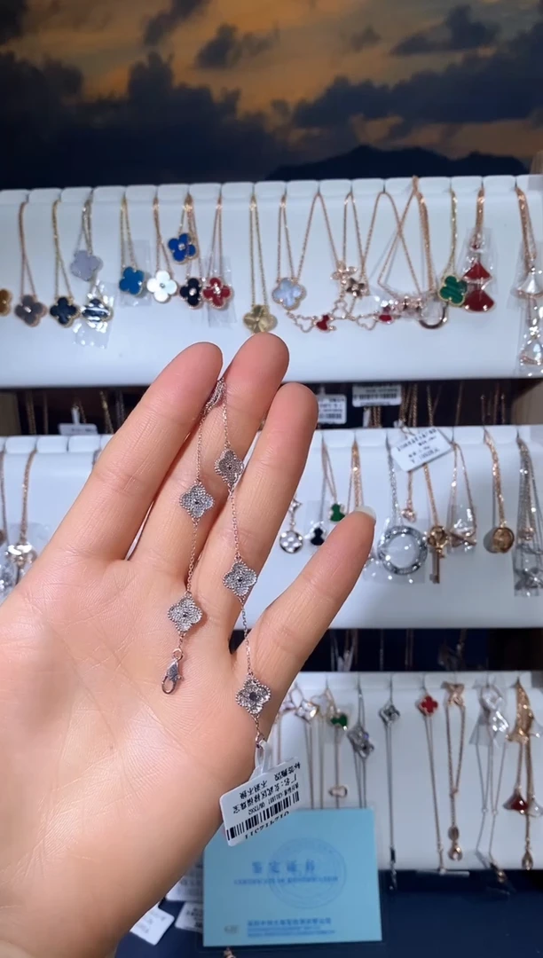 【闪购商品】钻石手链18K金镶嵌钻石K白