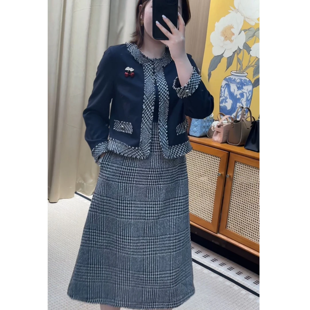 圆领拼接格纹假两件连衣裙秋冬新款优雅气质显瘦A字裙(有内衬)