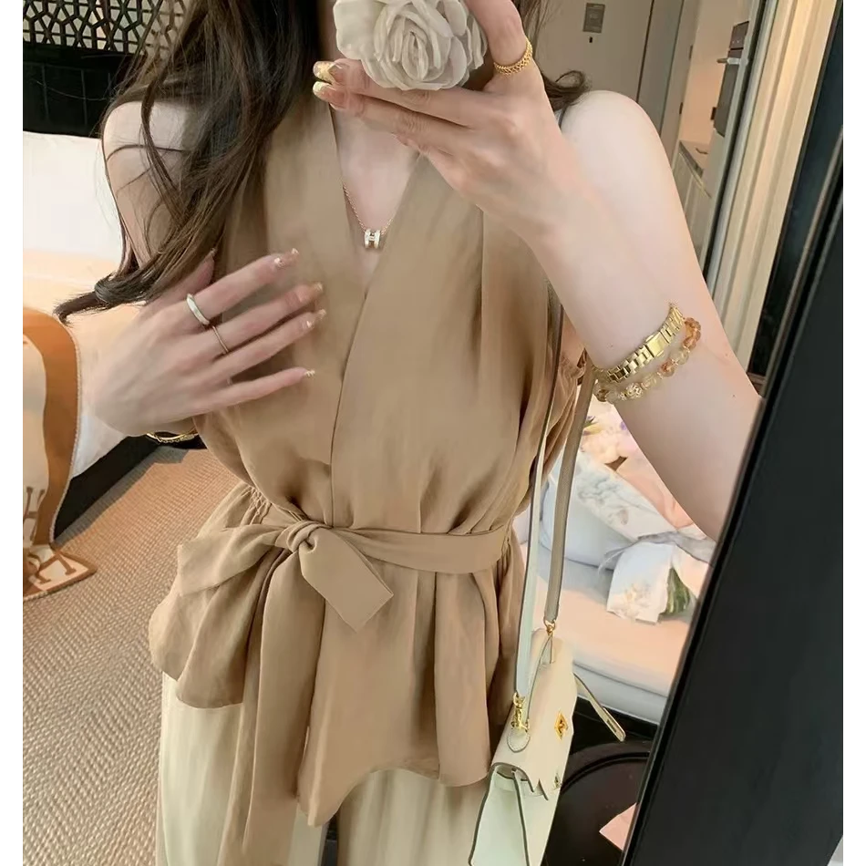 设计感V领上衣薄款清凉小众款无袖气质小衫休闲阔腿裤时尚两件套