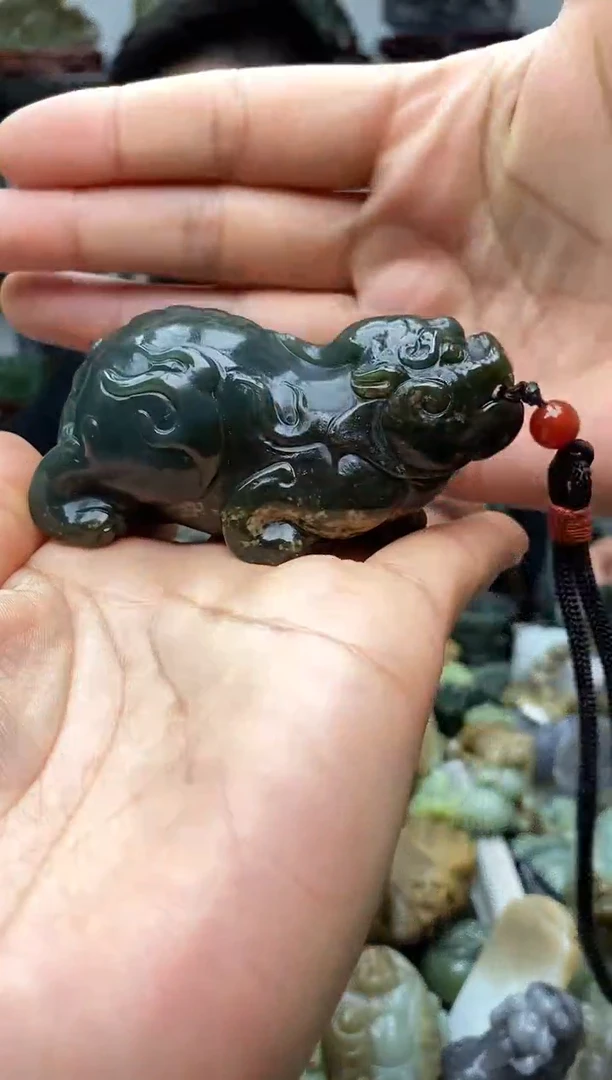 未镶嵌和田玉把件1