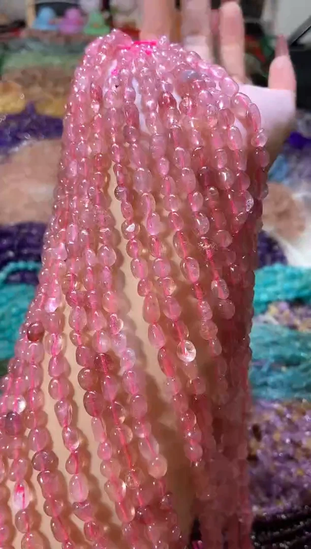 水晶珠宝半成品未镶嵌随形草莓晶