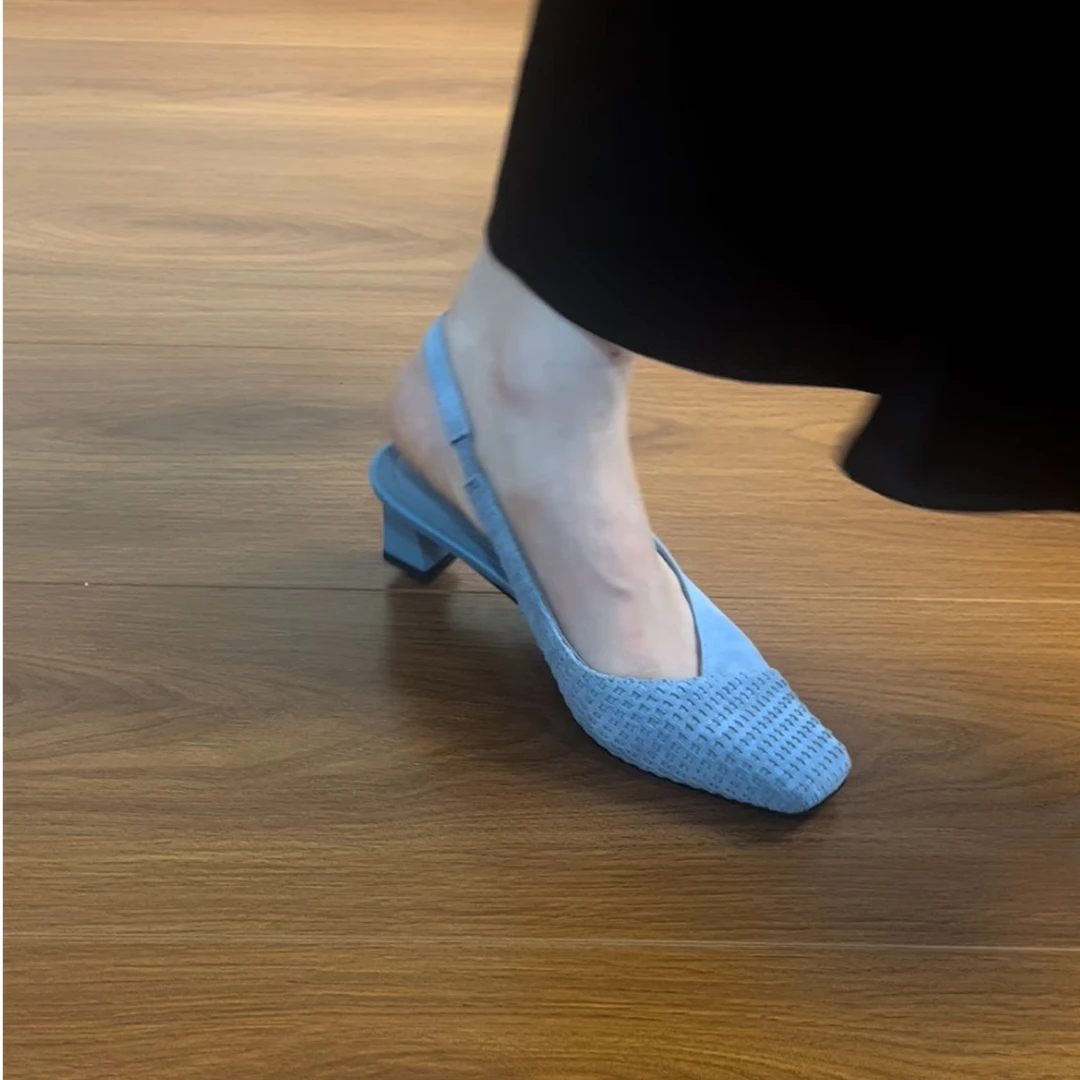 4.5CM头层羊皮一字扣气质小香风夏季方头中跟粗跟韩版包头凉鞋女