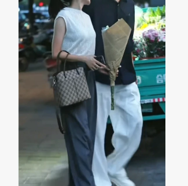 2025早秋时尚潮流百搭爆款女装详Ozoa