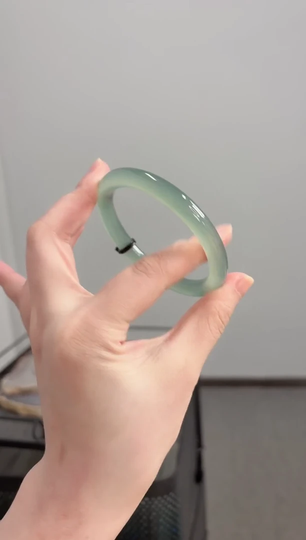 手镯玛瑙/玉髓未镶嵌53-54圈卡8