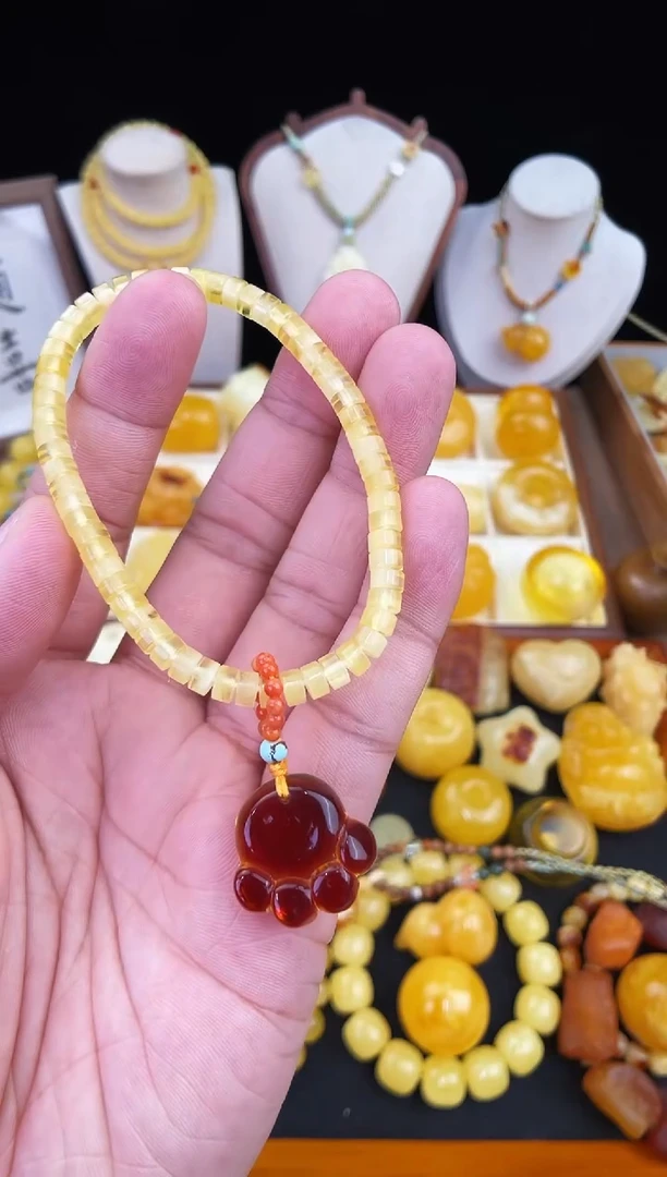 琥珀未镶嵌珠宝奇石柒月