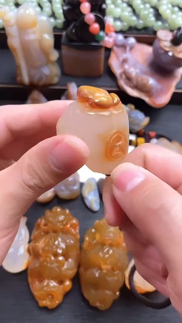 【闪购商品】玛瑙/玉髓莲蓬未镶嵌1