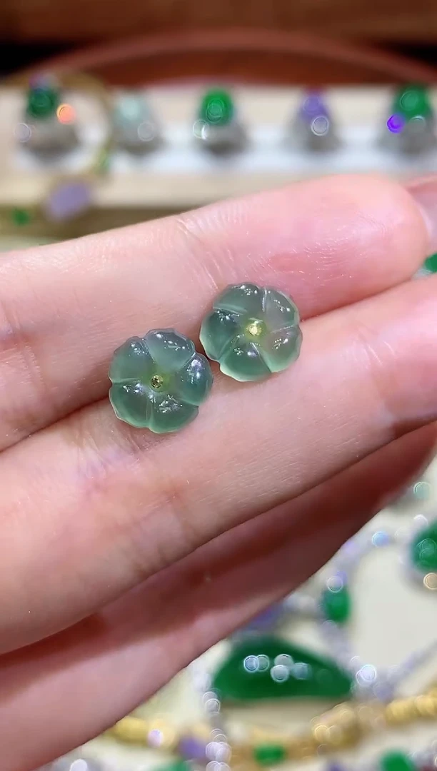 翡翠未镶嵌耳饰1团购多样性发其一