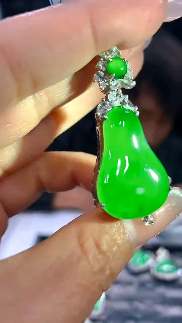 【闪购商品】定制翡翠未镶嵌66-多样性发货（发其一）