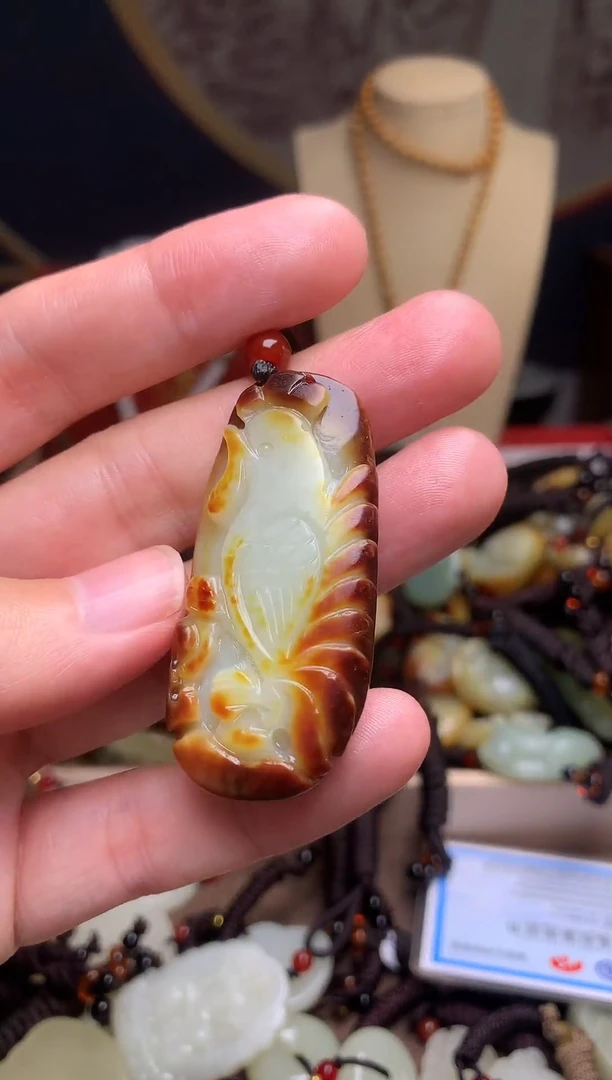 颈饰未镶嵌和田玉新疆料青海料清水和田玉吊坠