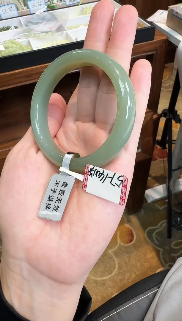 未镶嵌手镯和田玉57-