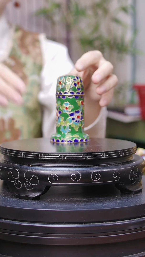 【闪购商品】非遗技艺 景泰蓝牙签筒绿色