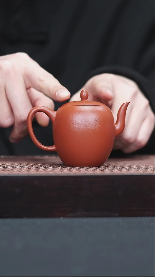 茶壶紫砂37  LTF110261孟臣美人肩朱泥110c