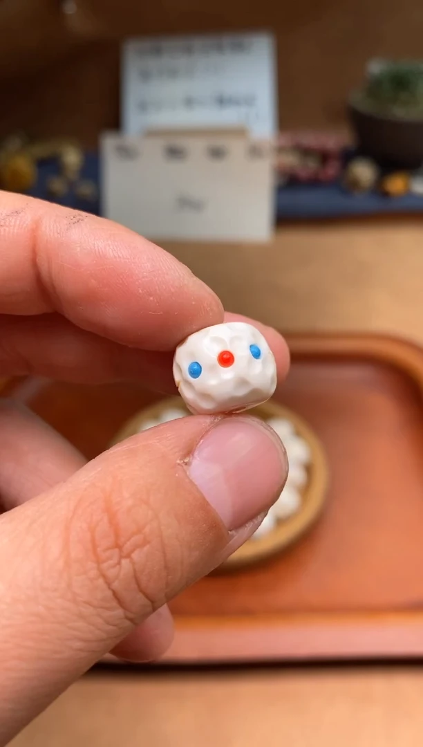 【闪购商品】牛骨其他P158-多宝桶珠-有棕裂