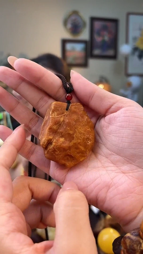 琥珀颈饰未镶嵌吊坠