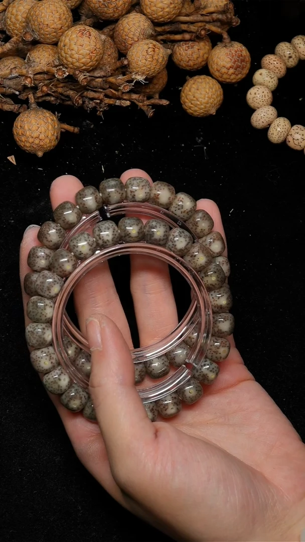 手串星月菩提10*9黑武士黑冰-A108yc