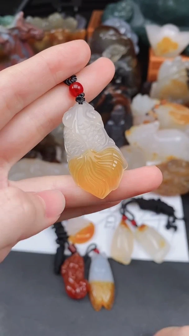 未镶嵌颈饰玛瑙/玉髓AA