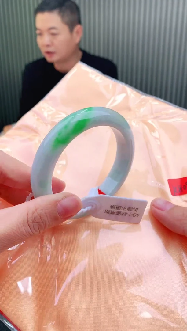 未镶嵌手镯翡翠54