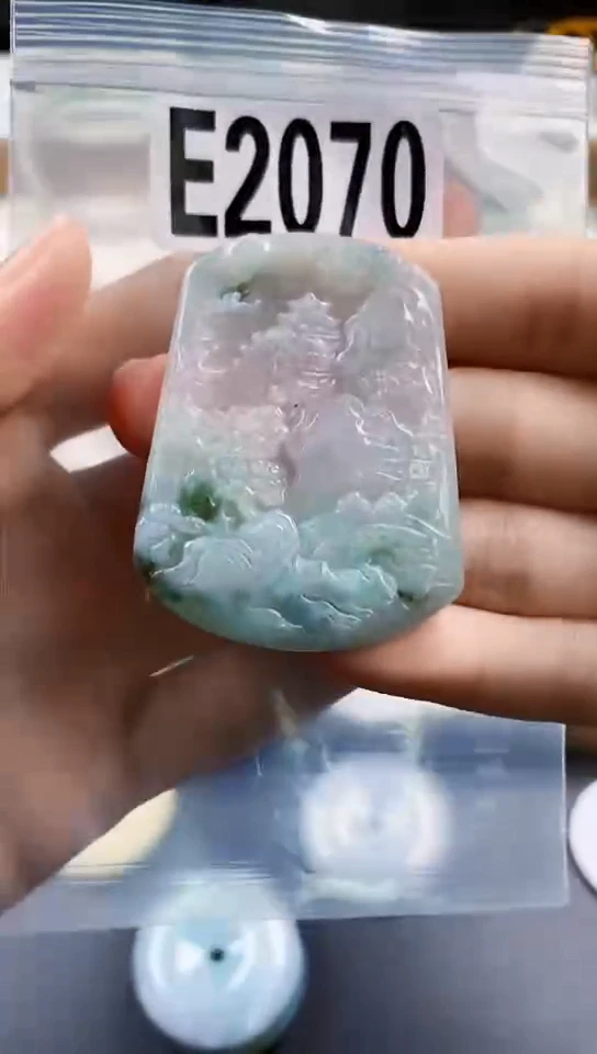 颈饰未镶嵌翡翠天然翡翠吊坠挂件