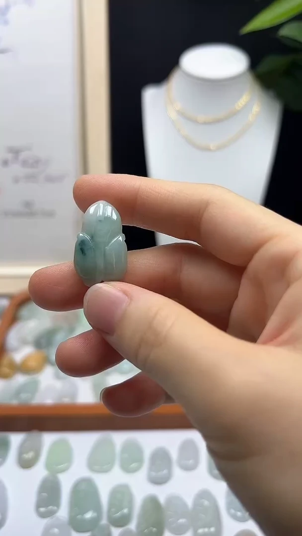 颈饰未镶嵌翡翠叶子3