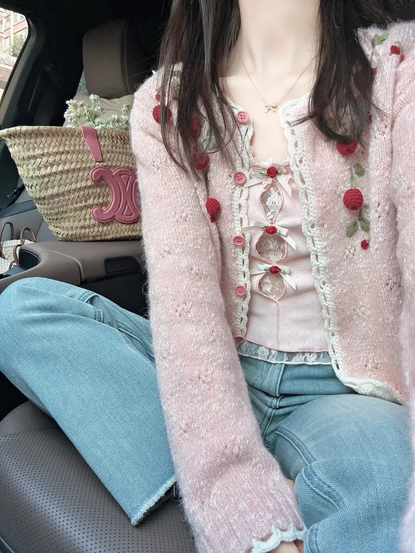2025春秋新款温柔风重工刺绣花朵粉色针织衫牛仔裤显瘦两件套装女