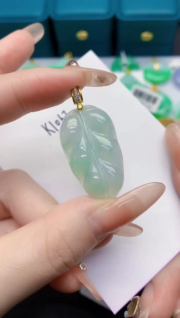 颈饰未镶嵌翡翠缅甸天然翡翠A货