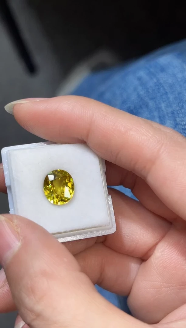 未镶嵌榍石裸石2.89ct