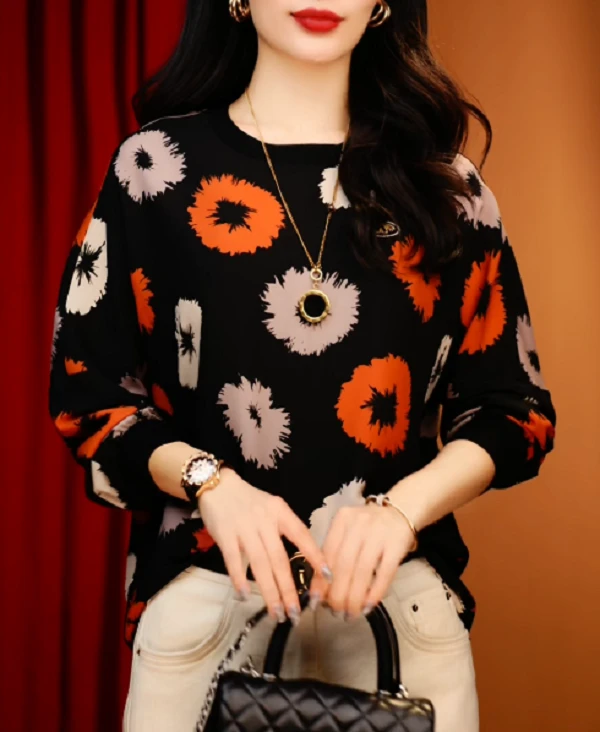 烟花秀-高端长袖时尚上衣女显瘦显白百搭印花圆领减龄