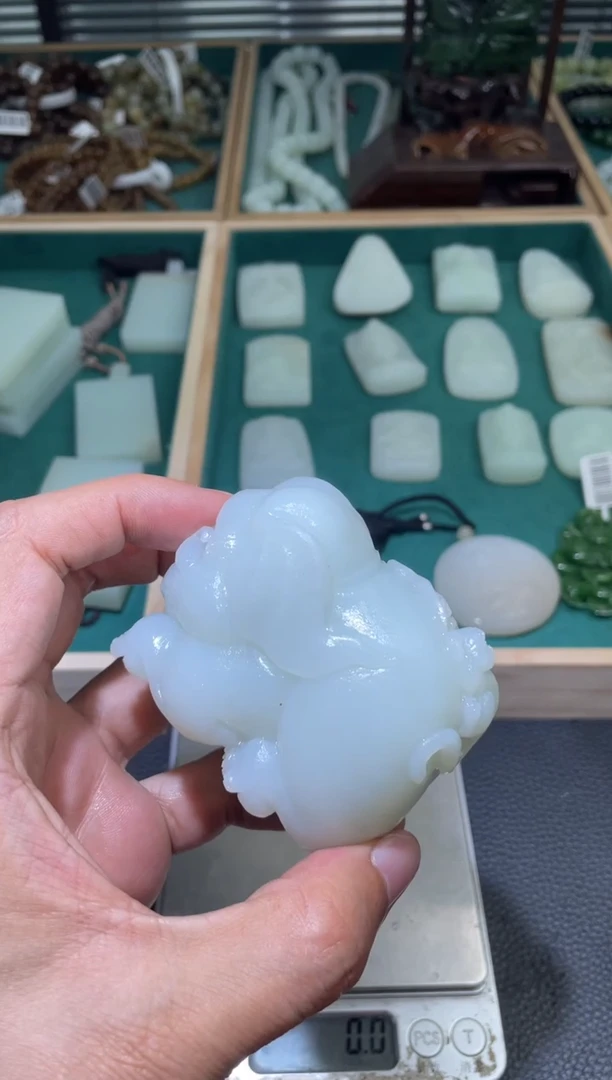 定制和田玉大象