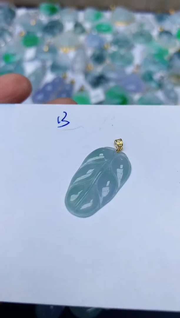 【闪购商品】翡翠颈饰18K金镶嵌天然翡翠A货