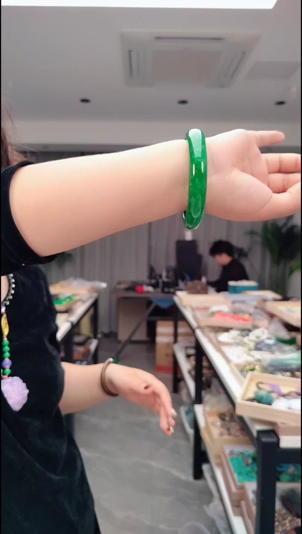 树脂制品1422绿手镯