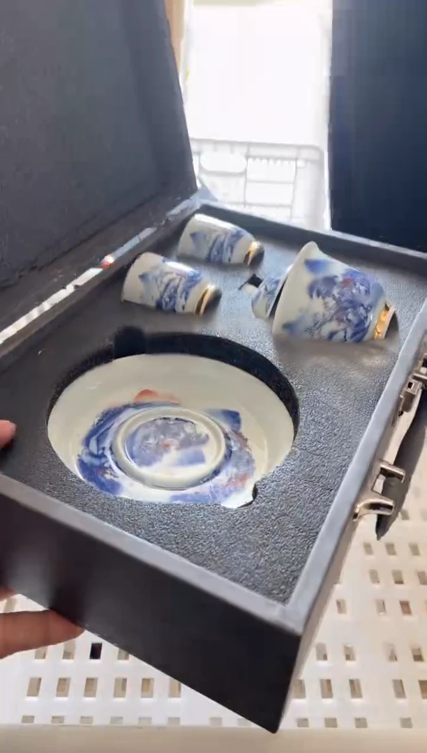 无运费险有瑕疵的摄影的产品有使用过的痕迹有点脏介意勿拍