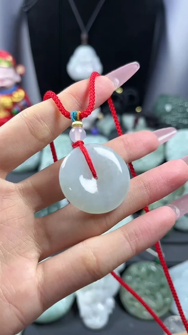 【闪购商品】翡翠颈饰未镶嵌平安扣