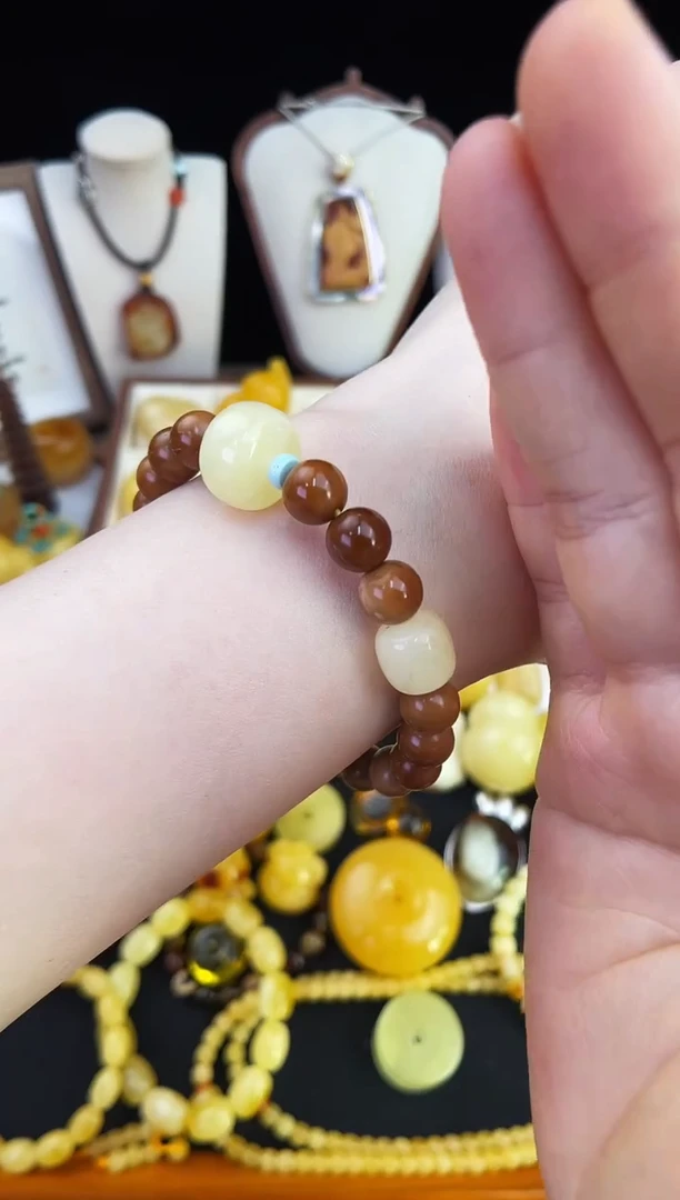 琥珀未镶嵌珠宝奇石柒月