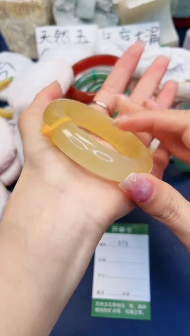 【闪购商品】石英质玉手镯未镶嵌373-财气镯