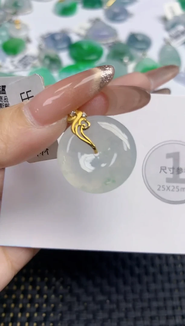 颈饰18K金镶嵌翡翠天然缅甸A货翡翠百元以上9元证书费自理