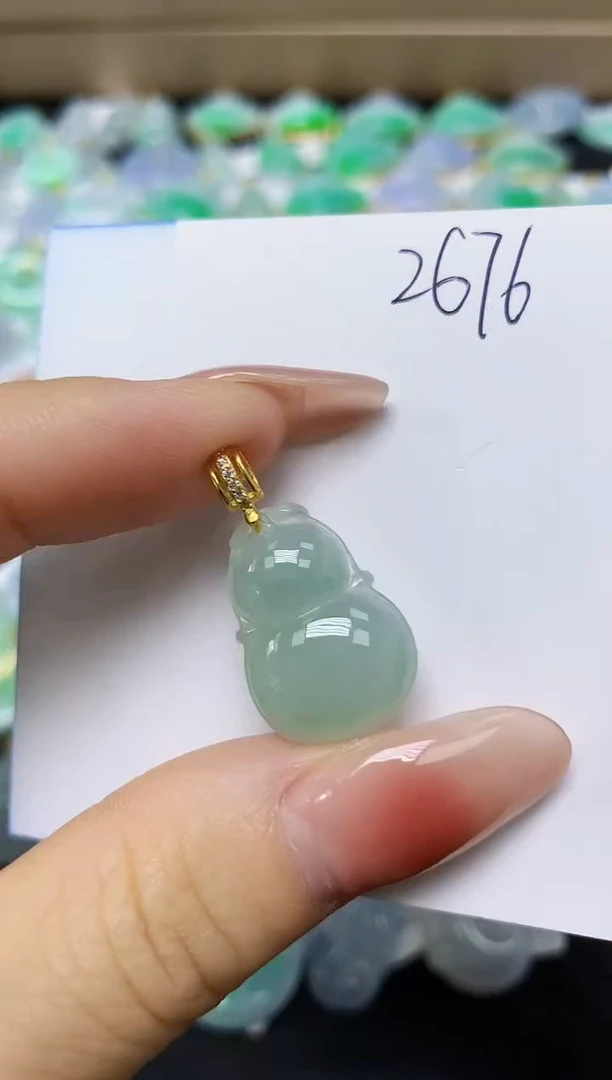 翡翠未镶嵌颈饰 天然缅甸翡翠A货