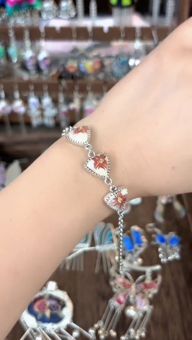 织绣民族风非遗老绣饰品050