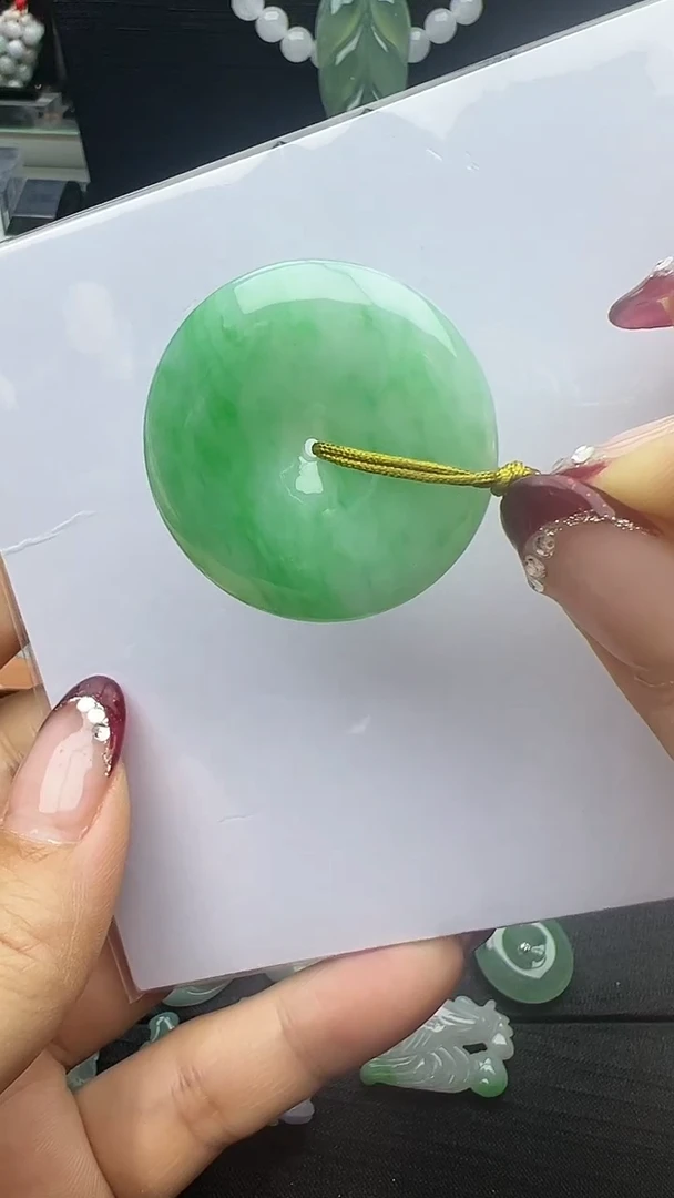 【闪购商品】翡翠颈饰未镶嵌平安扣