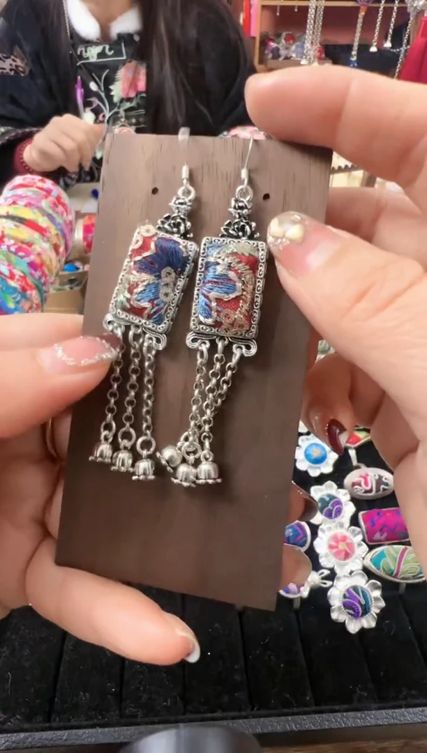 【闪购商品】织绣民族风老绣饰品583