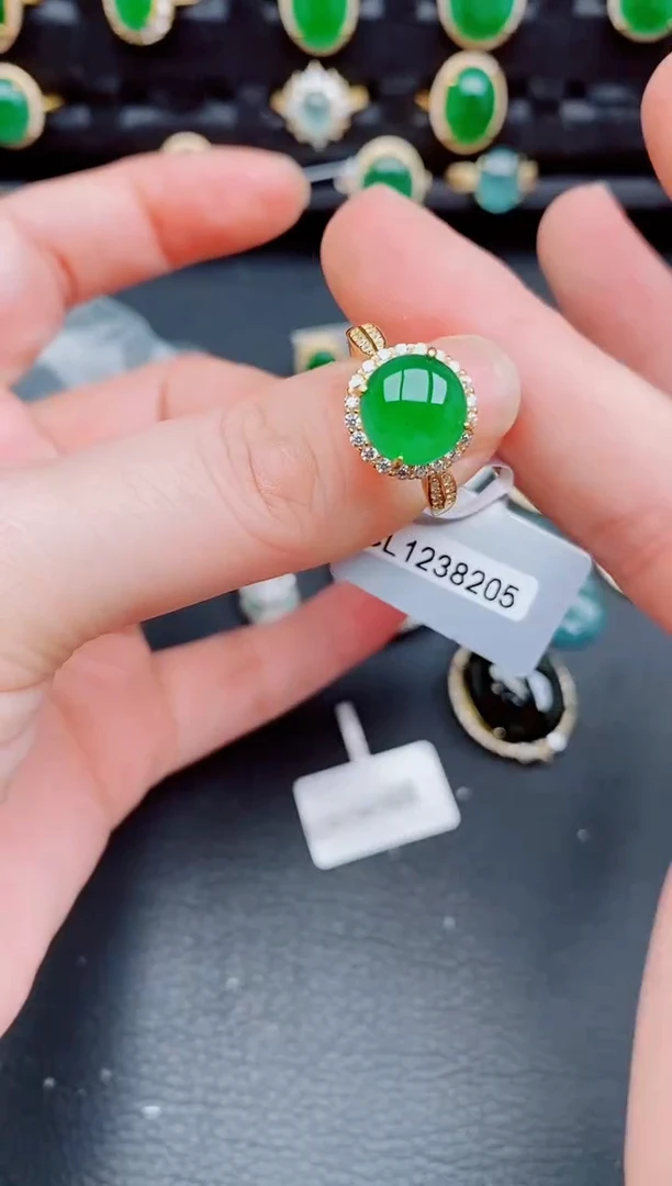 【闪购商品】翡翠戒指银S925镶嵌天然a货翡翠411