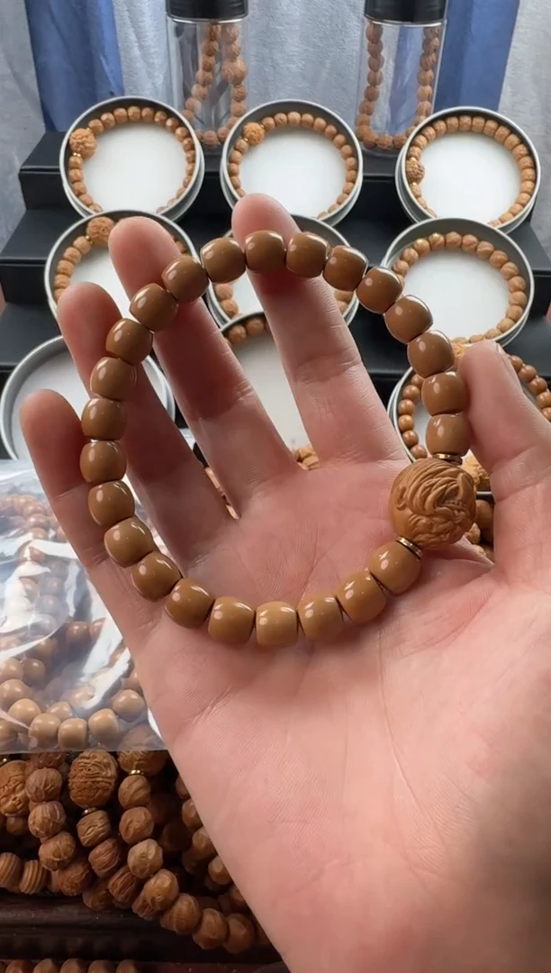 手串猴头核桃直切送单颗雕刻雕刻瑕疵