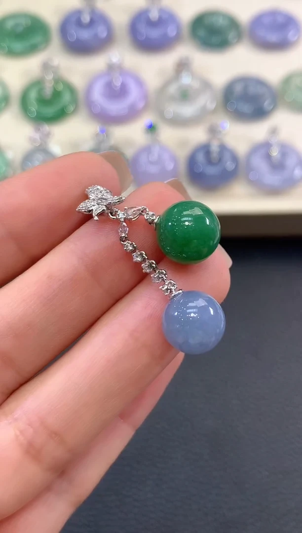 吊坠(不含链)18K金镶嵌翡翠紫货有色差A80多样性发货一件