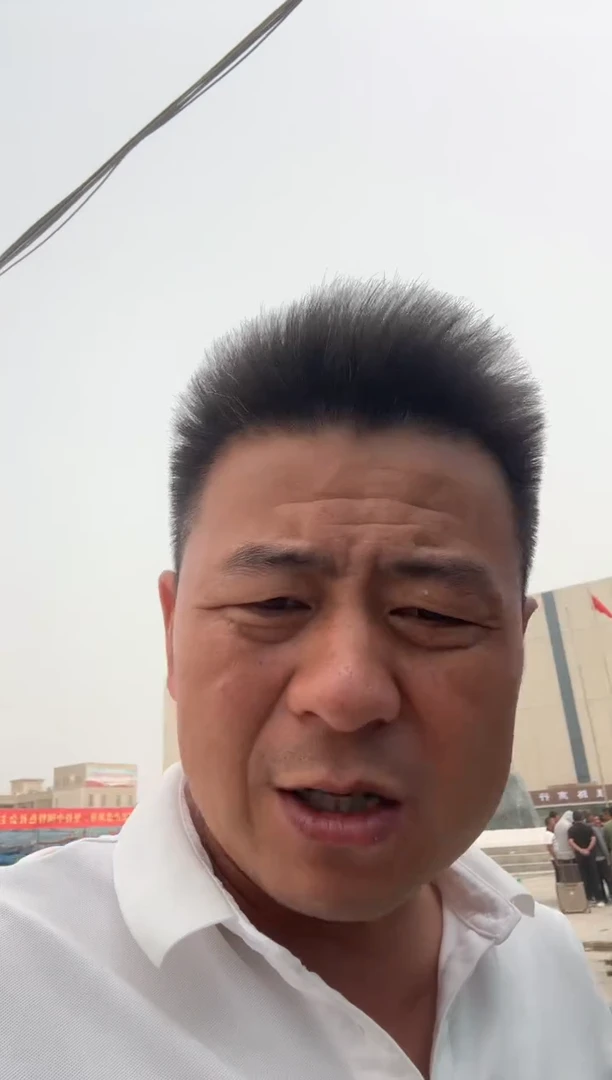 未镶嵌和田玉（糖玉）挂件和田玉