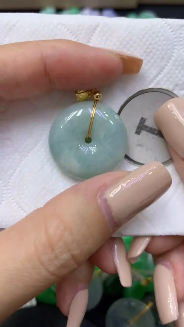 颈饰未镶嵌翡翠天然缅甸翡翠A货