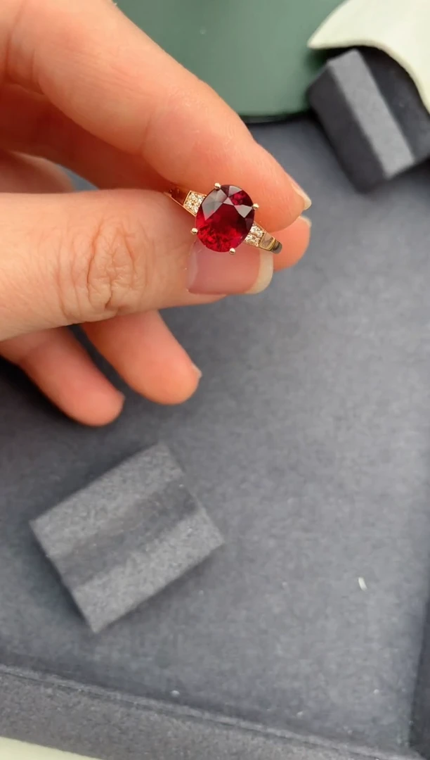 【闪购商品】碧玺戒指18K金镶嵌2.4ct卢比莱戒指
